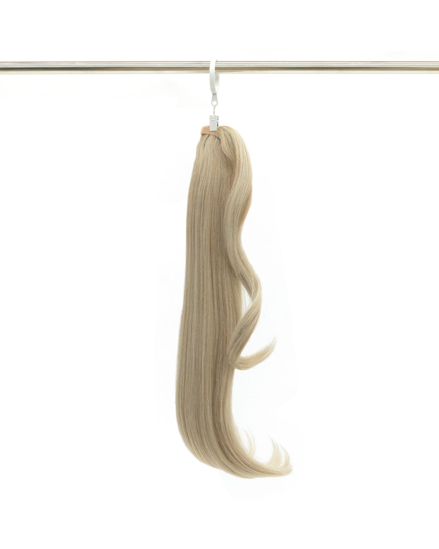 Champagne_Platinum_Blonde_Colour